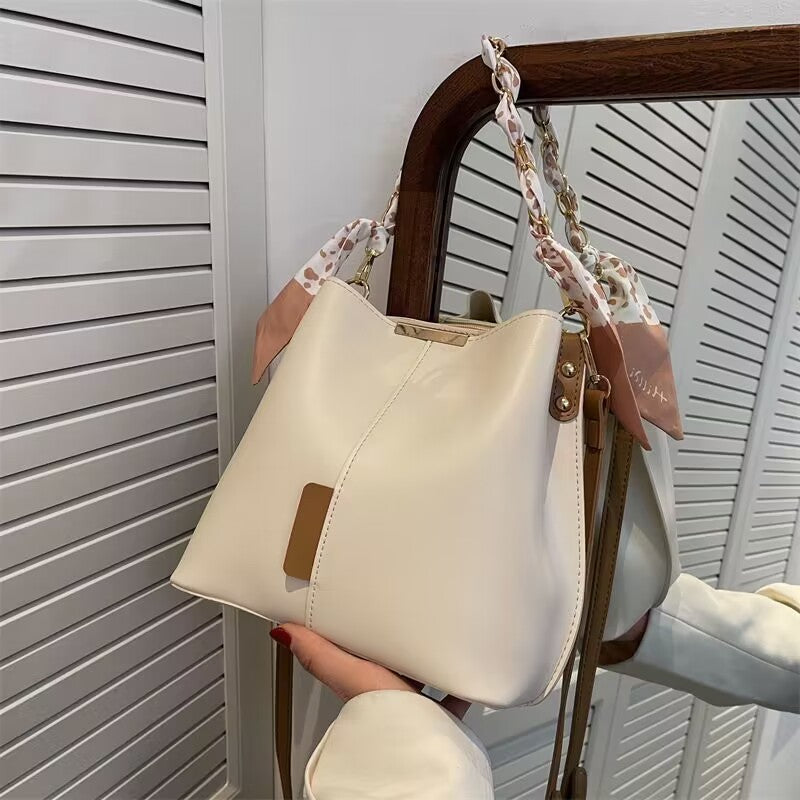 New Autumn And Winter Women's Crossbody Fashion Casual Underarm One Shoulder Versatile Bucket Bag 🇨🇳