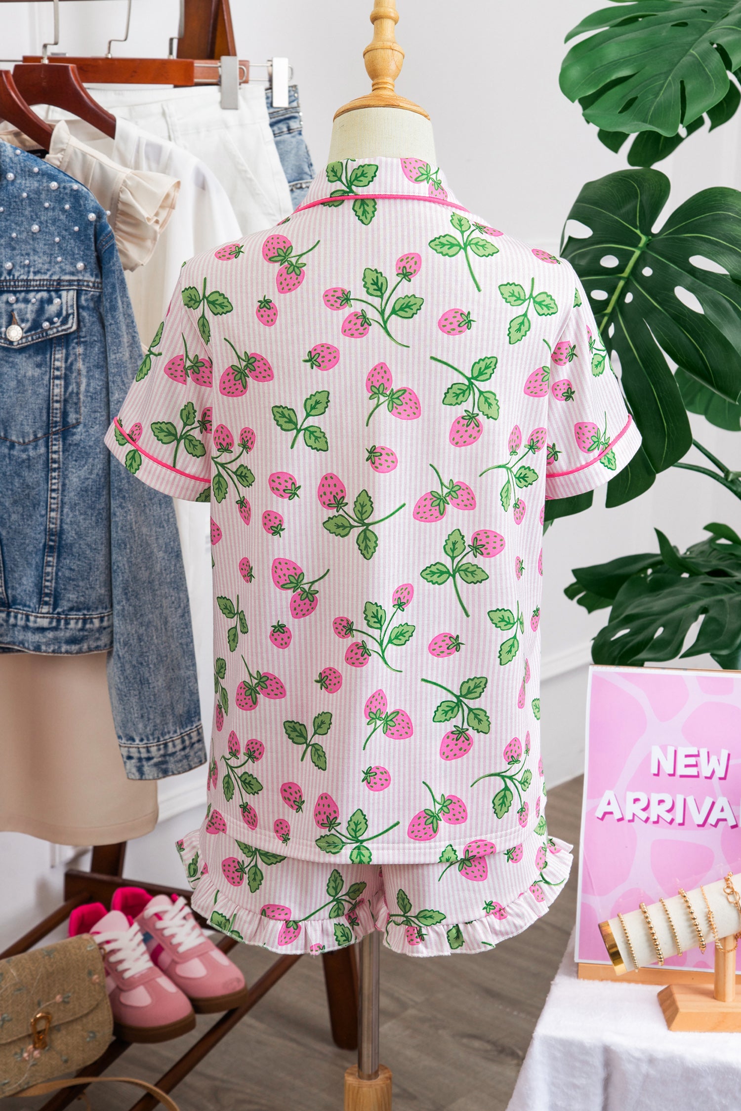 Pink Striped Strawberry Print Lapel Shirt Drawstring Shorts 2pcs Pajama Set 🇺🇸