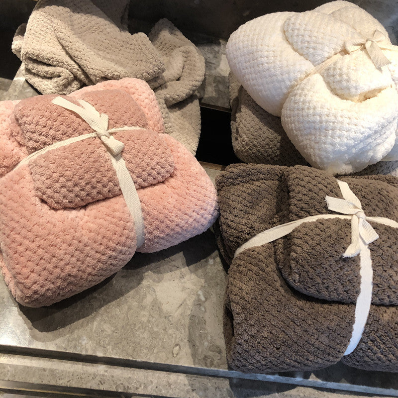 Coral Fleece Pineapple Grid Absorbent Towel Bath Towel Combination Set 🇨🇳