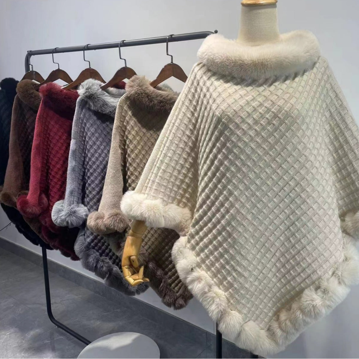 Fur Collar Shawl Cape Luxury Fur Cape Wraps Shawl Autumn Winter Fashion Graceful Cloak Outerwear 🇨🇳