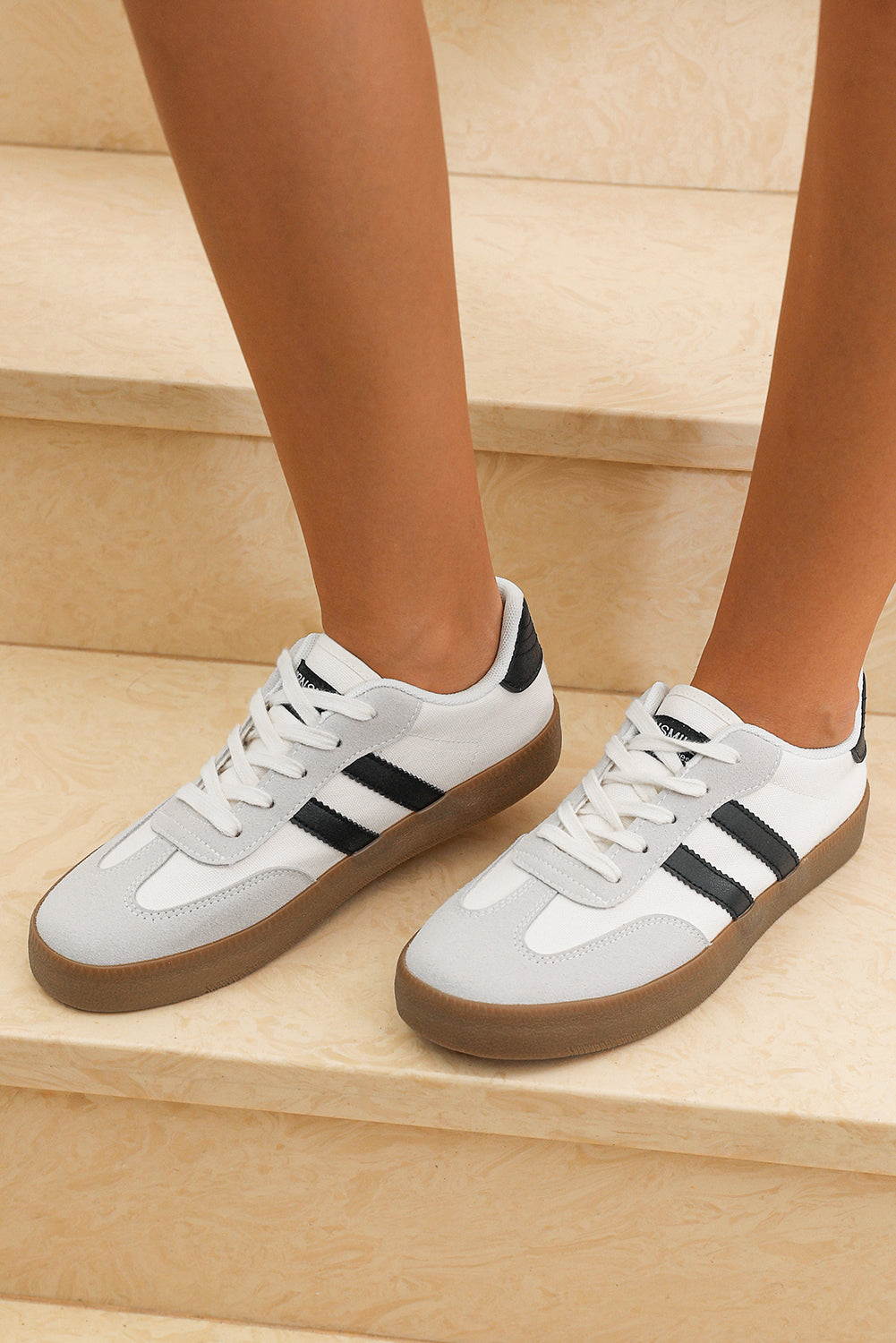 White Striped Lace-up Flat Sneakers 🇨🇳