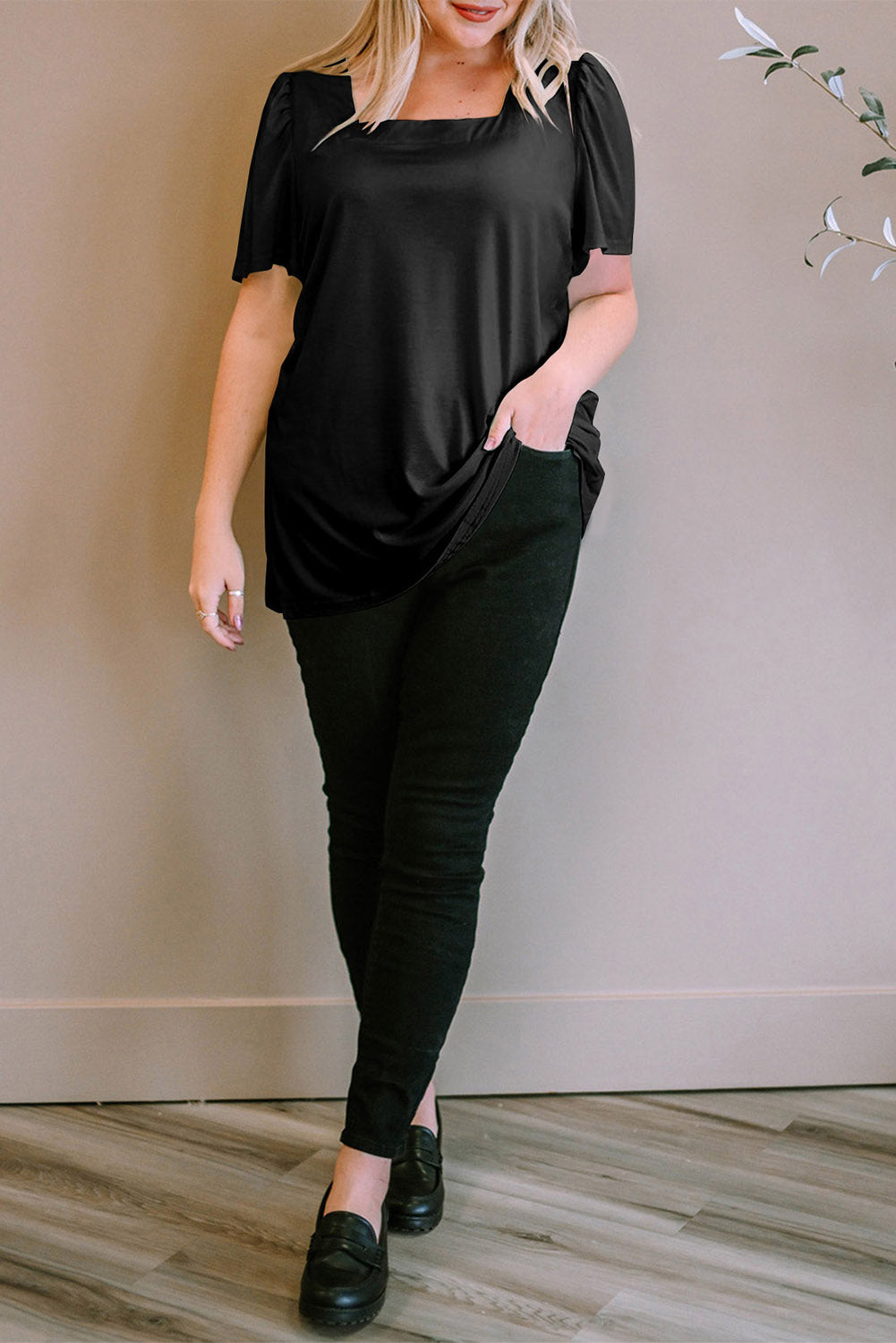 Black Plus Size Square Neck Ruched Shoulder Short Sleeve Top 🇺🇸