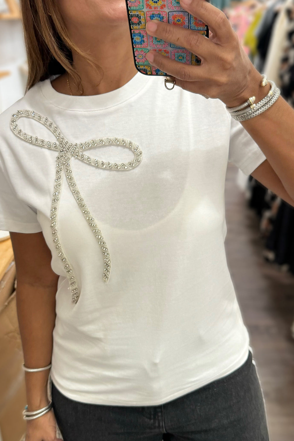 White Rhinestone Bow Embellished Round Neck Tee 🇨🇳