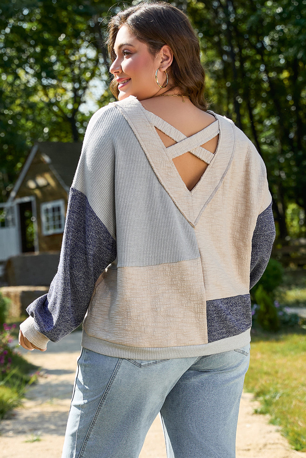 Ashleigh Blue Plus Size Textured Colorblock Patchwork V Neck Top 🇨🇳