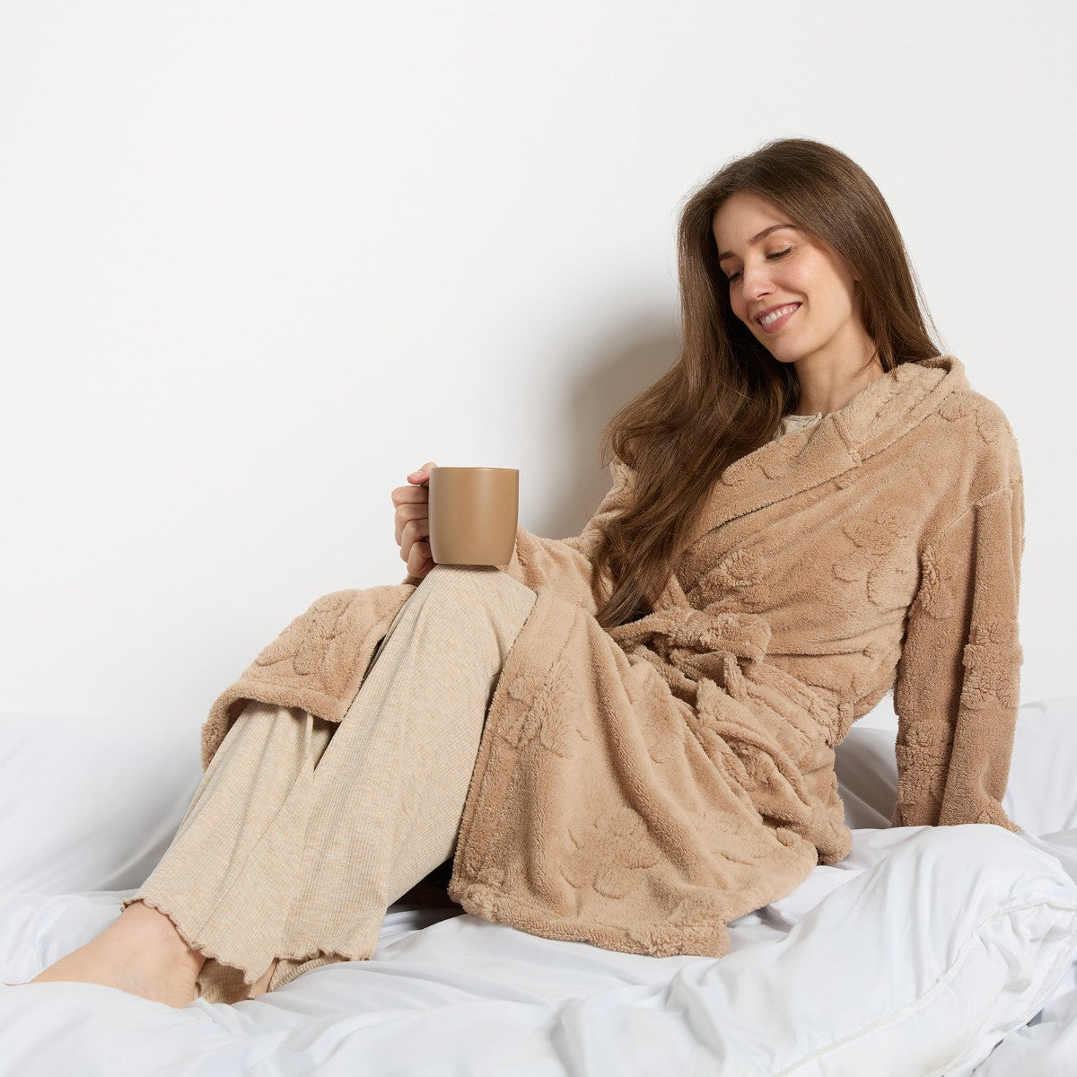Tufted Gingerbread Man Teddy Fleece Dressing Gown - Beige 🇬🇧