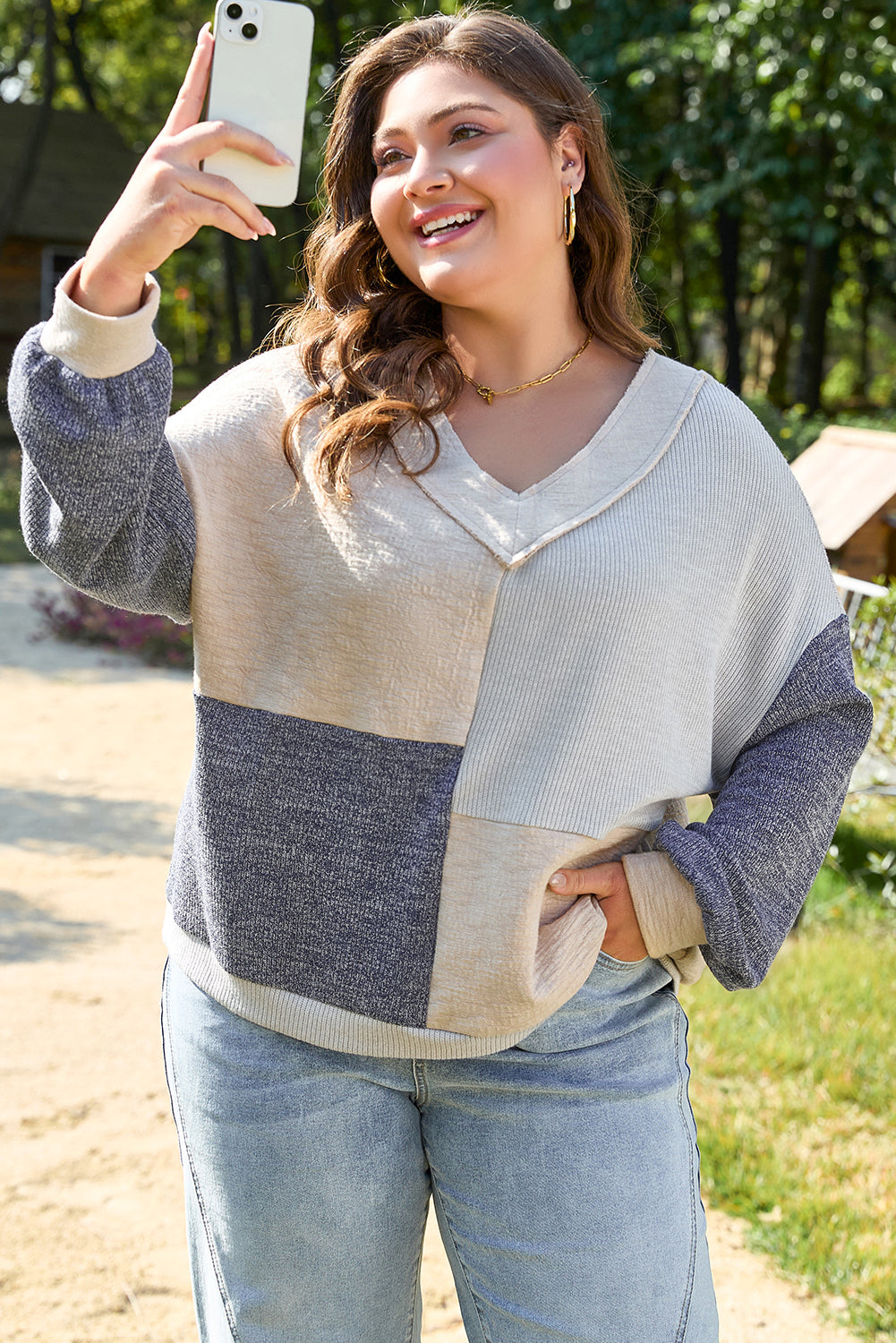 Ashleigh Blue Plus Size Textured Colorblock Patchwork V Neck Top 🇨🇳