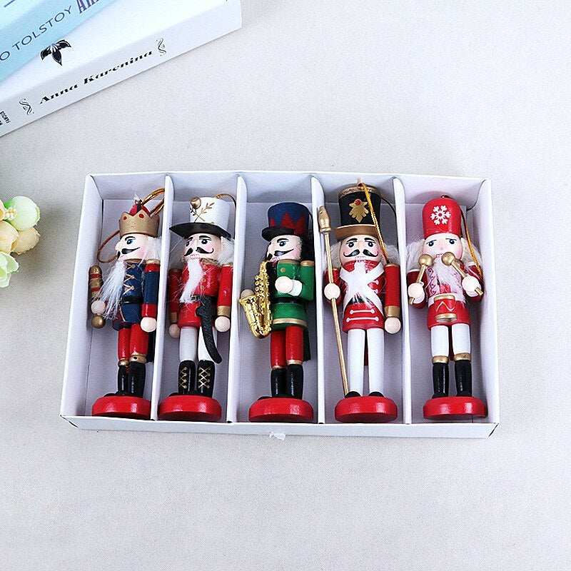 Five hand-painted Christmas tree pendants 🇨🇳