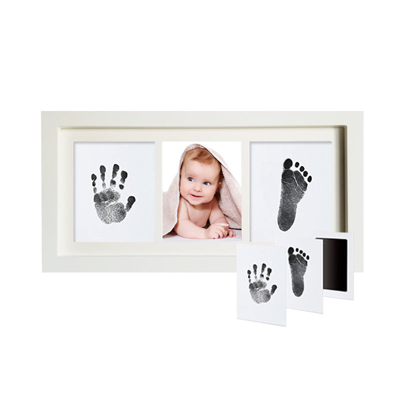 Baby hands and feet with oil 🇨🇳