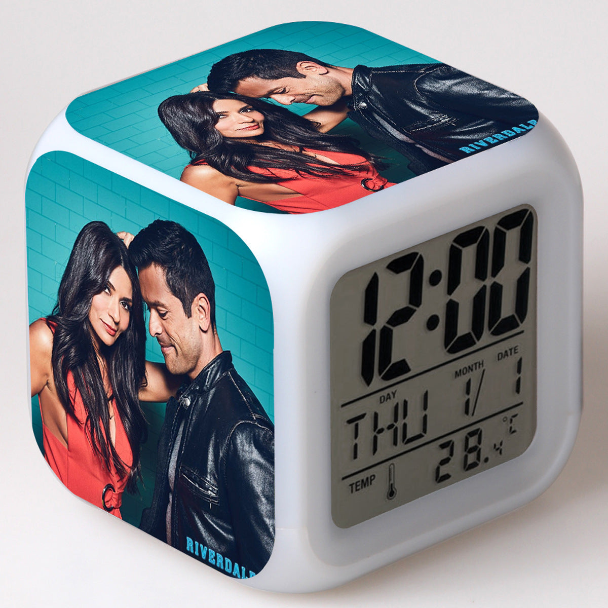 River Valley Alarm Clock 🇨🇳
