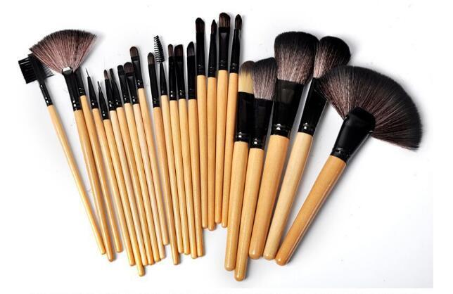 Gift Bag Of 24 Pcs Makeup Brush Sets 🇨🇳