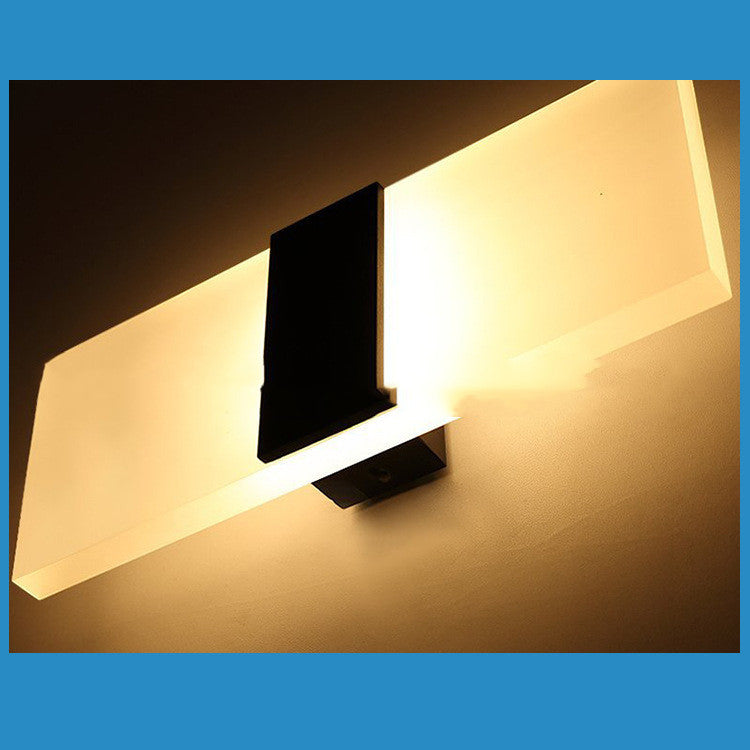 Indoor Sensing USB Charging Wall Lamp 🇬🇧