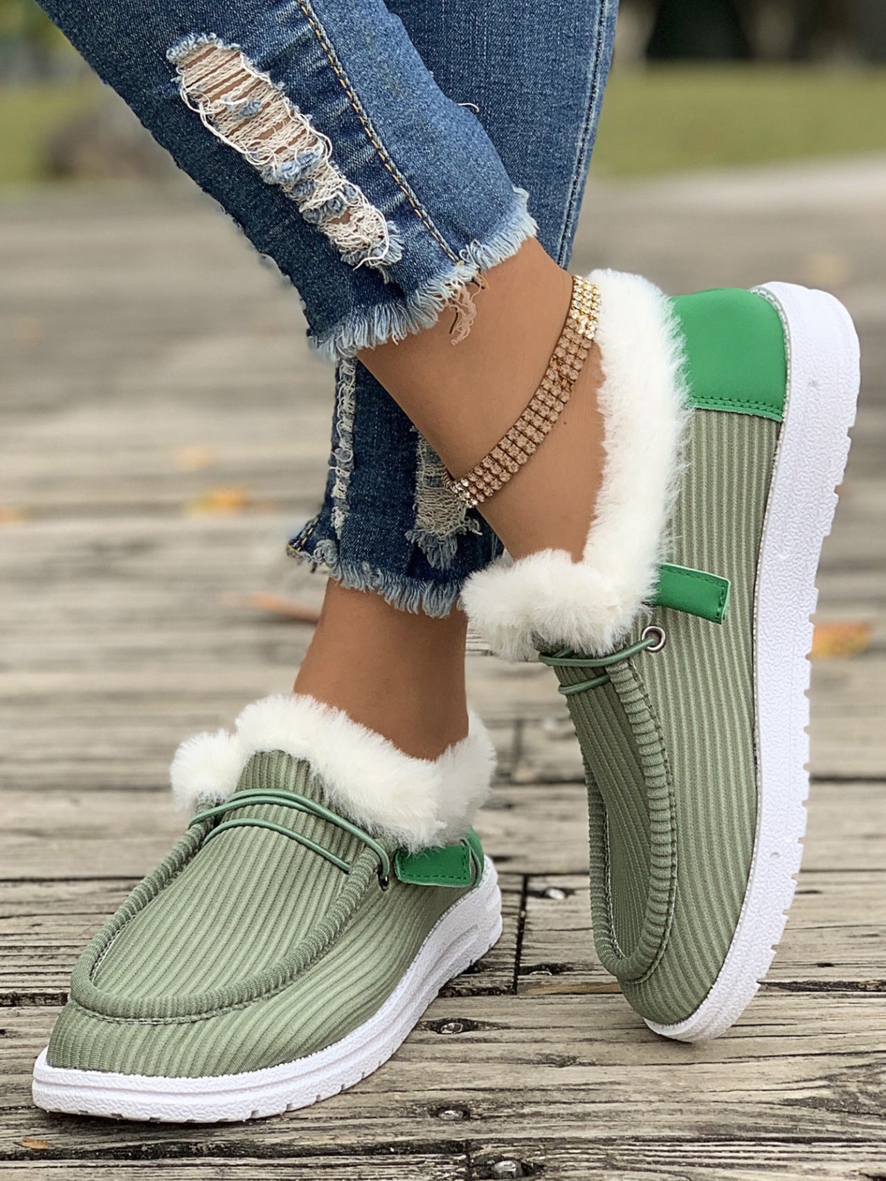 Women's casual shoes with plush and fuzzy cotton 🇨🇳
