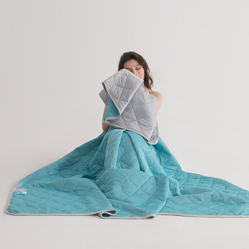 Grade A Cooling Blanket: Soft, breathable, king/queen size, summer lightweight cool comforter 🇨🇳