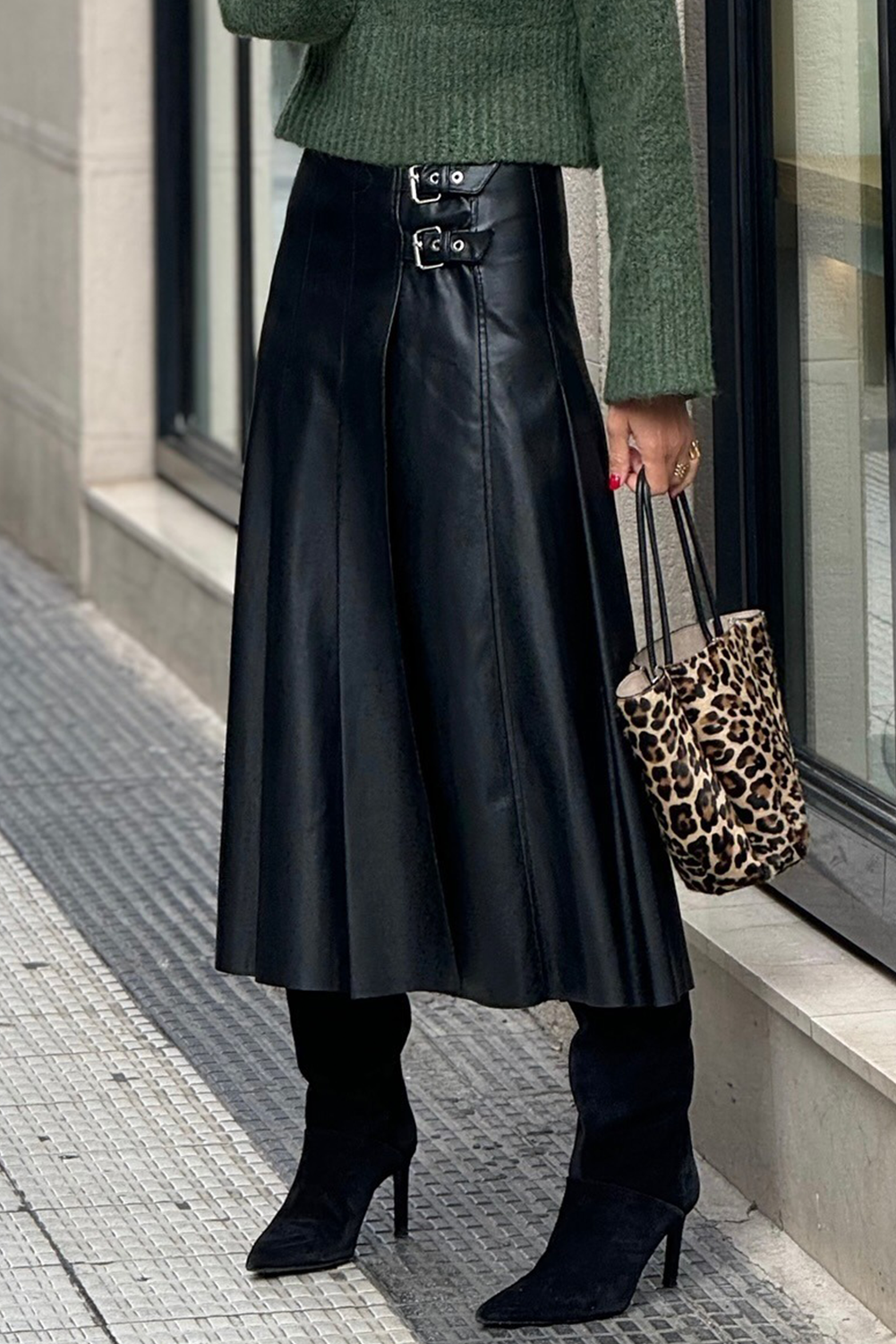 Black Faux Leather Retro Buckle Detail Pleated Stitch Flared Midi Skirt 🇺🇸