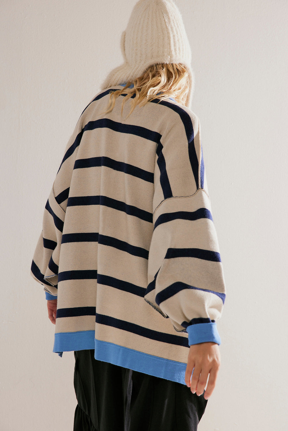 White Colorblock Drop Shoulder Buttoned Loose Cardigan 🇨🇳