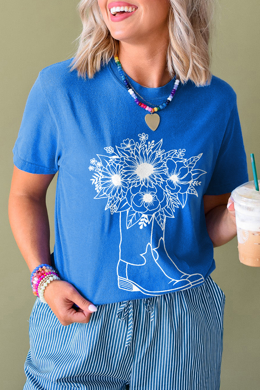 Blue Sunflower Boots Graphic Western Fashion T Shirt 🇺🇲