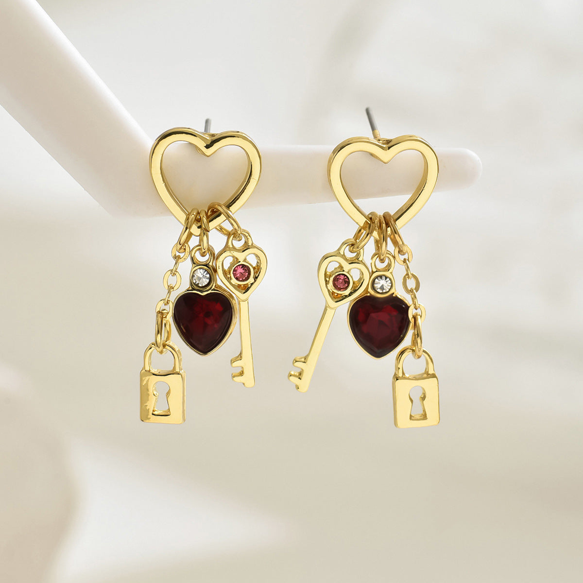 Luxury Love Earrings With Rhine Stone Lock Series Diamond 🇨🇳