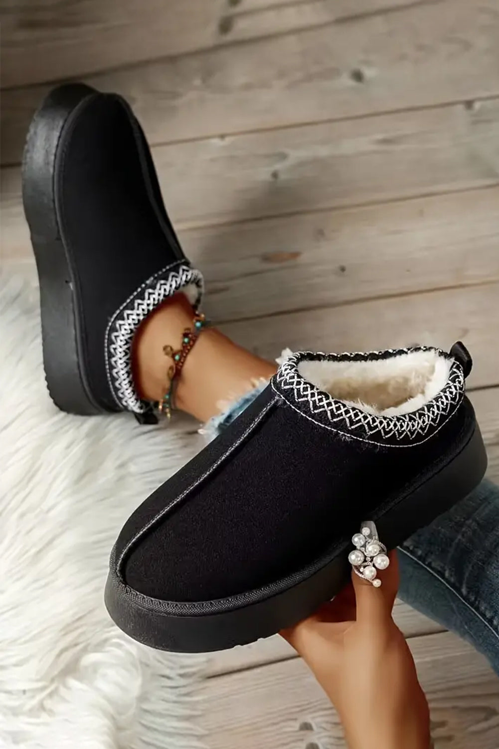 Black Contrast Print Suede Plush Lined Snow Boots 🇺🇸