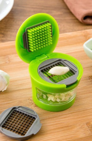 Multifunction Hand Garlic Juicer Garlic Crusher Grinder Slicer Cutter Chopper Vegetable Tools Kitchen Gadgets 🇨🇳