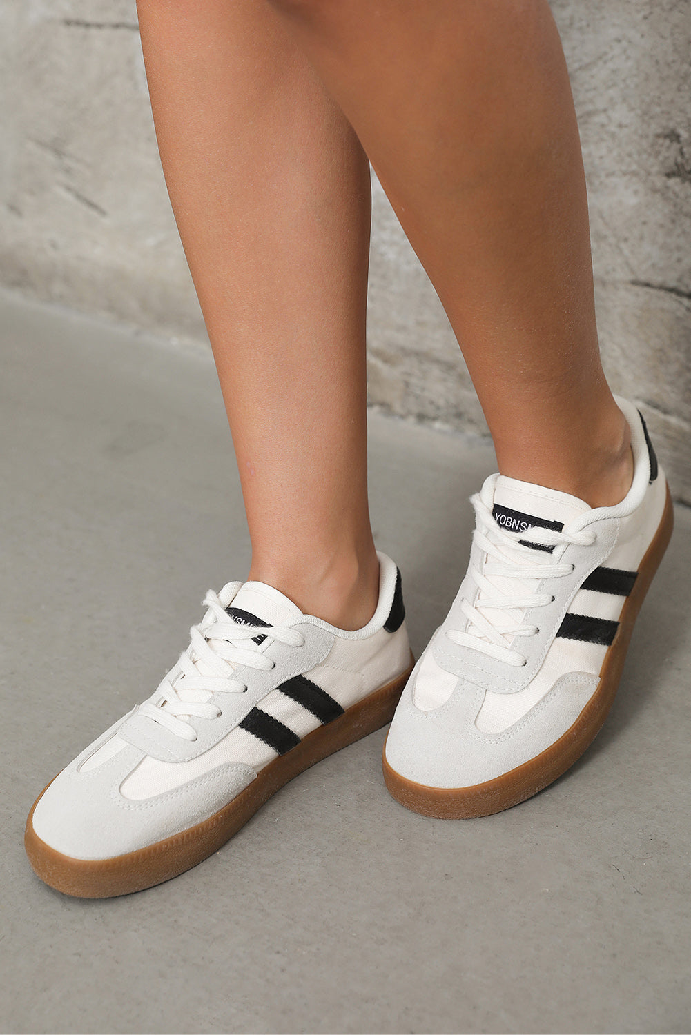 White Striped Lace-up Flat Sneakers 🇨🇳