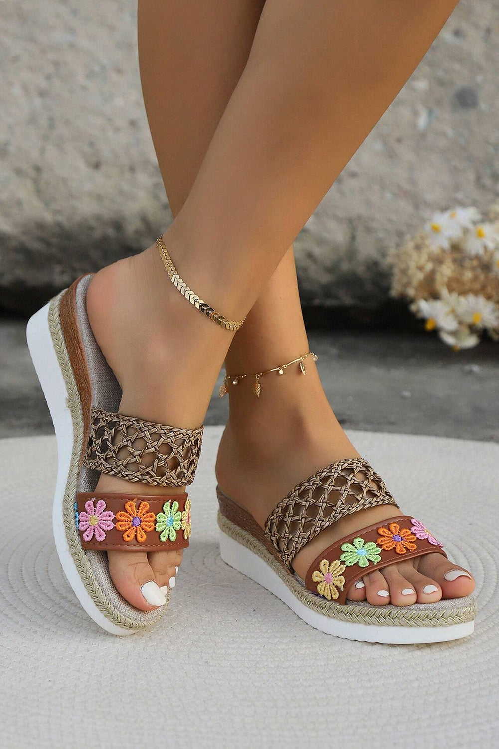 White Floral Print Braided Details Wedge Slippers 🇨🇳