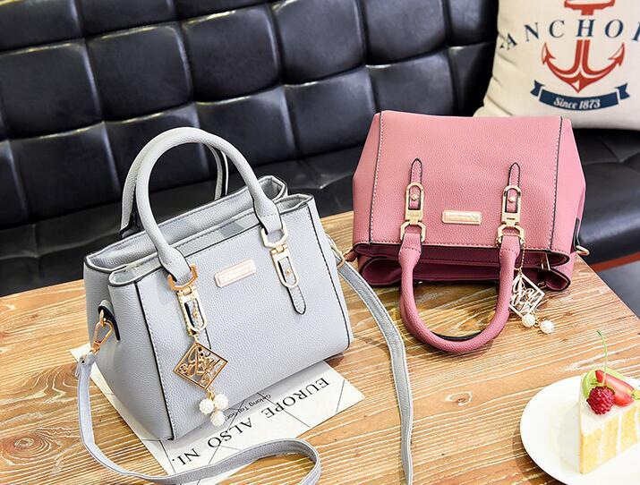 Women Fashion Handbag 🇨🇳