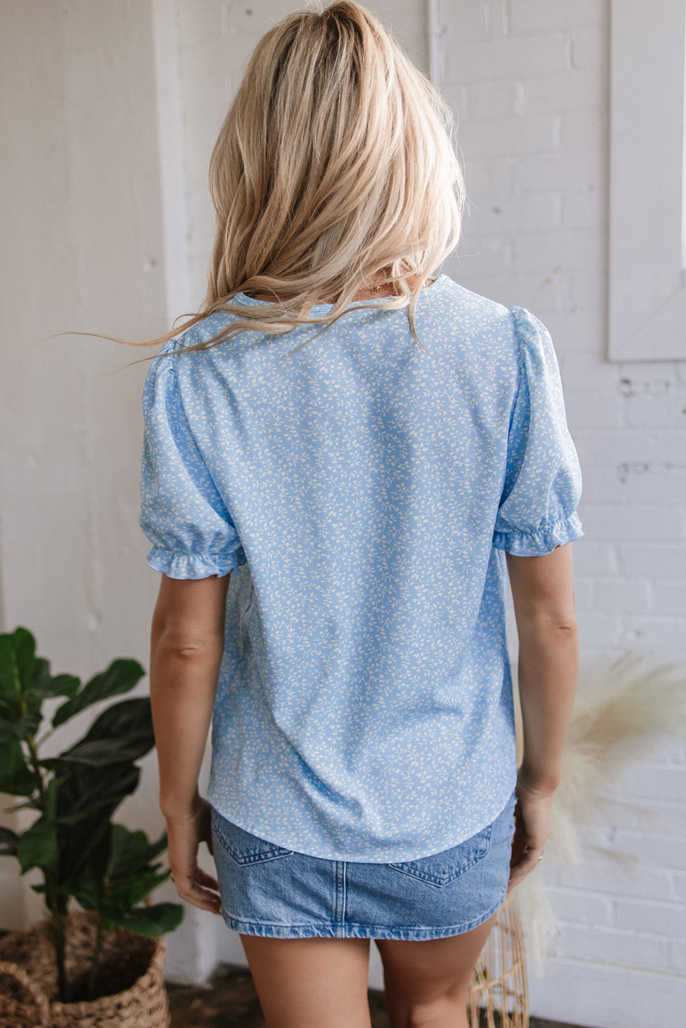Sky Blue Floral Embroidered Puff Sleeve Notched V Neck Blouse 🇺🇸