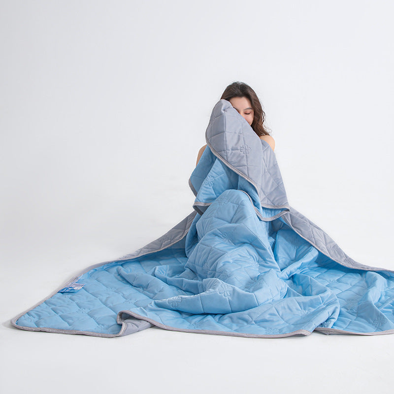 Grade A Cooling Blanket: Soft, breathable, king/queen size, summer lightweight cool comforter 🇨🇳