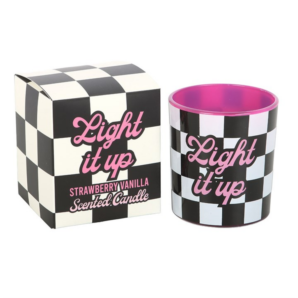 Light It Up Strawberry Vanilla Candle 🇬🇧