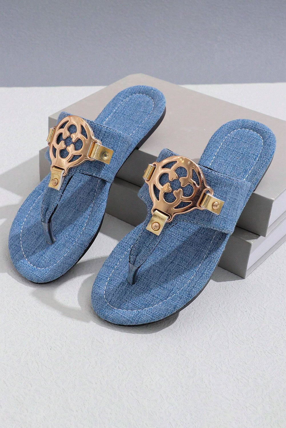 Dusk Blue Metal Decor Leather Thong Slippers 🇨🇳