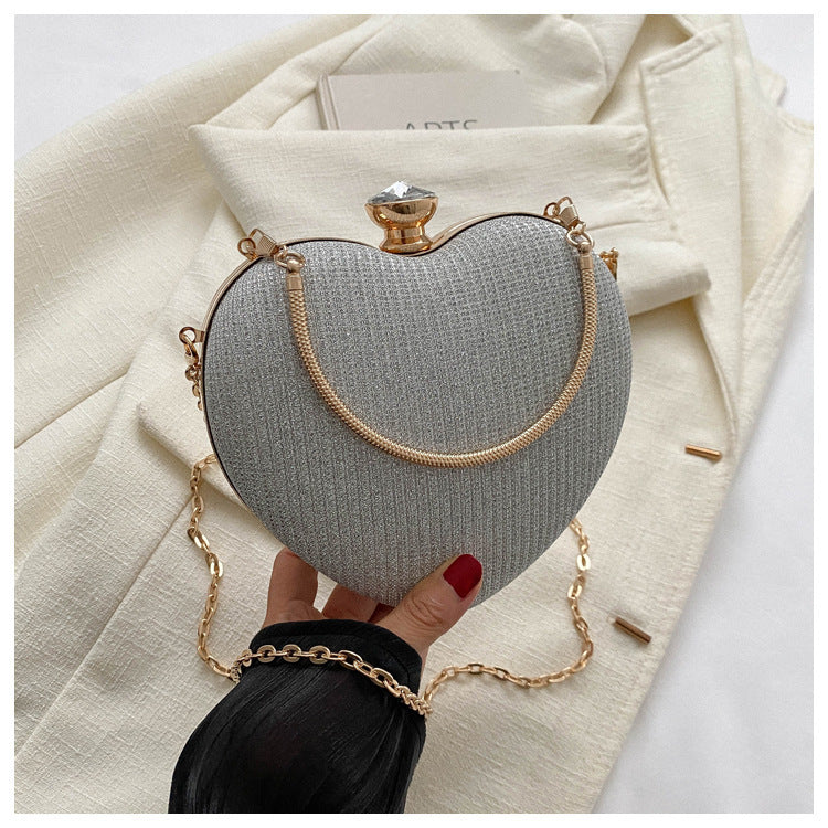 Evening Clutch Bag Women Bag Shiny Handbag Heart Shape Metal Clutches Bag Fashion Chain Shoulder Crossbody Bag Luxury Lady Purse Valentines Day Outfit 🇨🇳