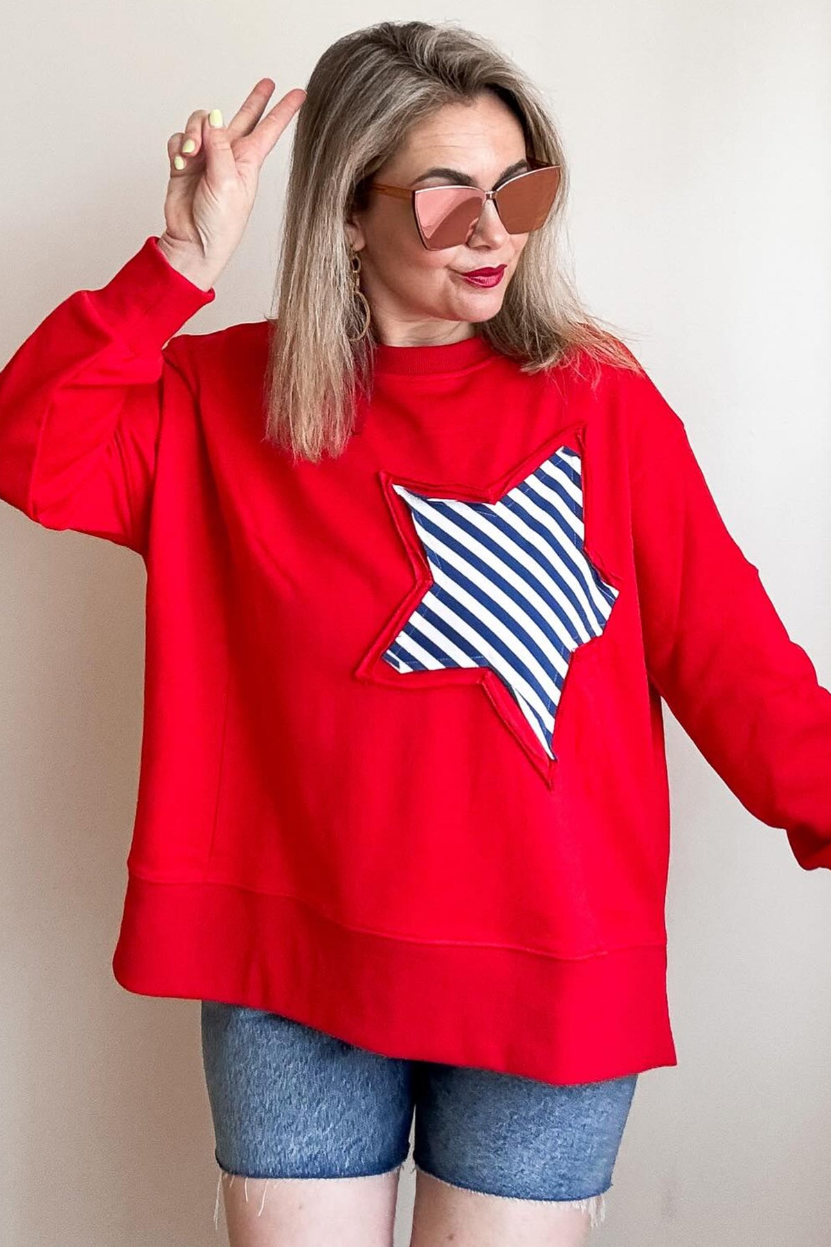 Fiery Red Patch Embroidery Star Colorblock Plus Size Sweatshirt 🇺🇸