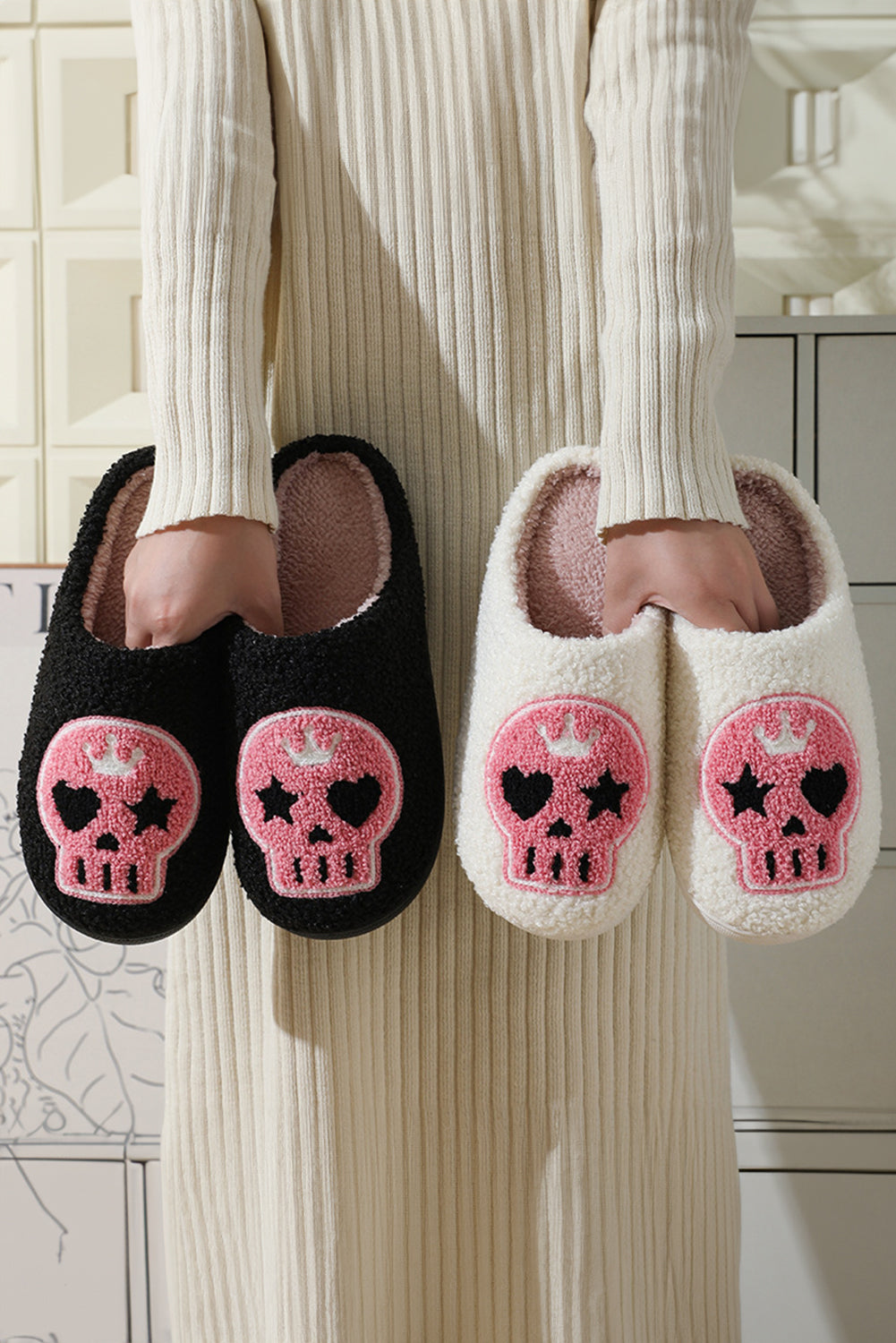 White Halloween Skull Printed Plush Winter Home Slippers 🇺🇸