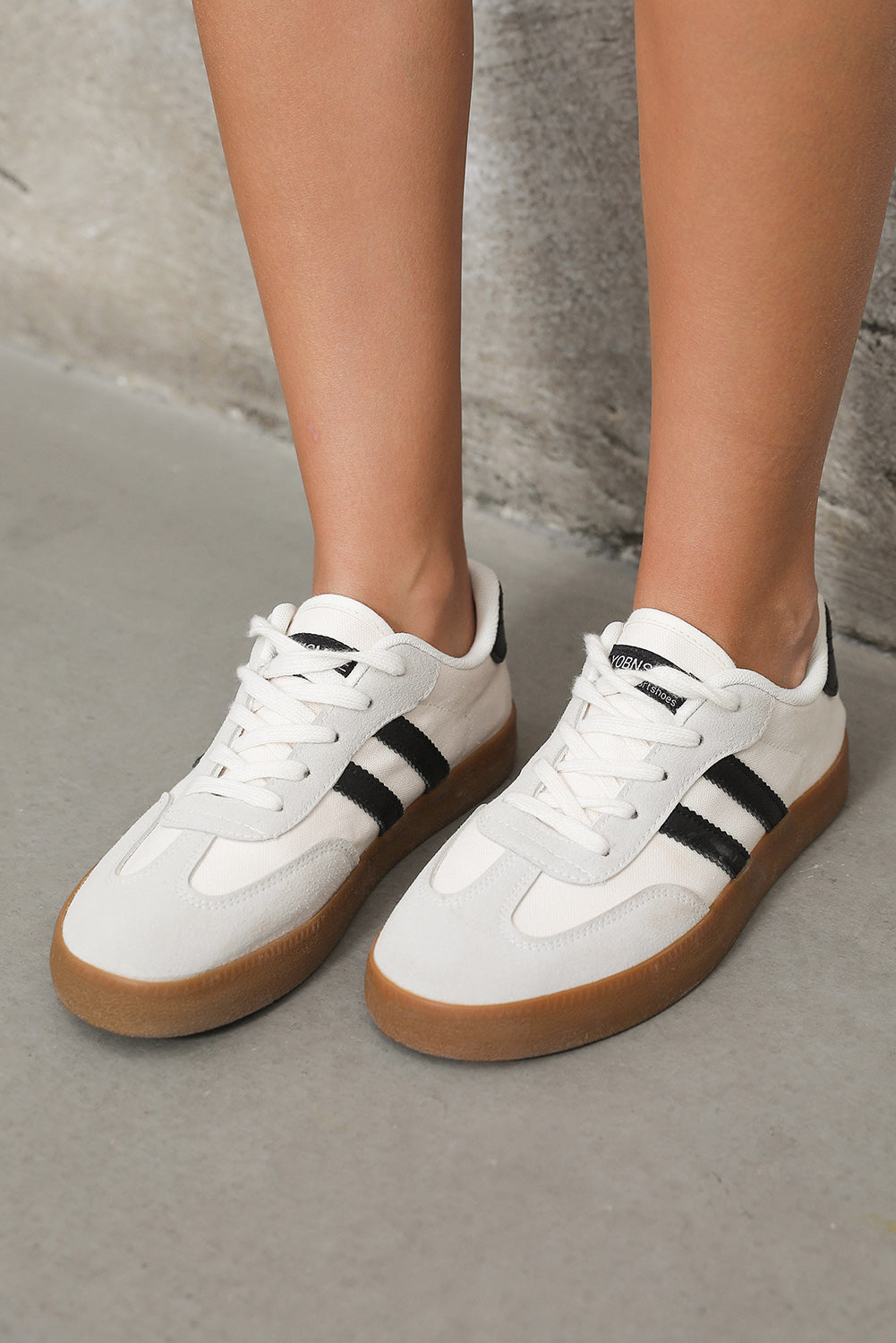 White Striped Lace-up Flat Sneakers 🇨🇳