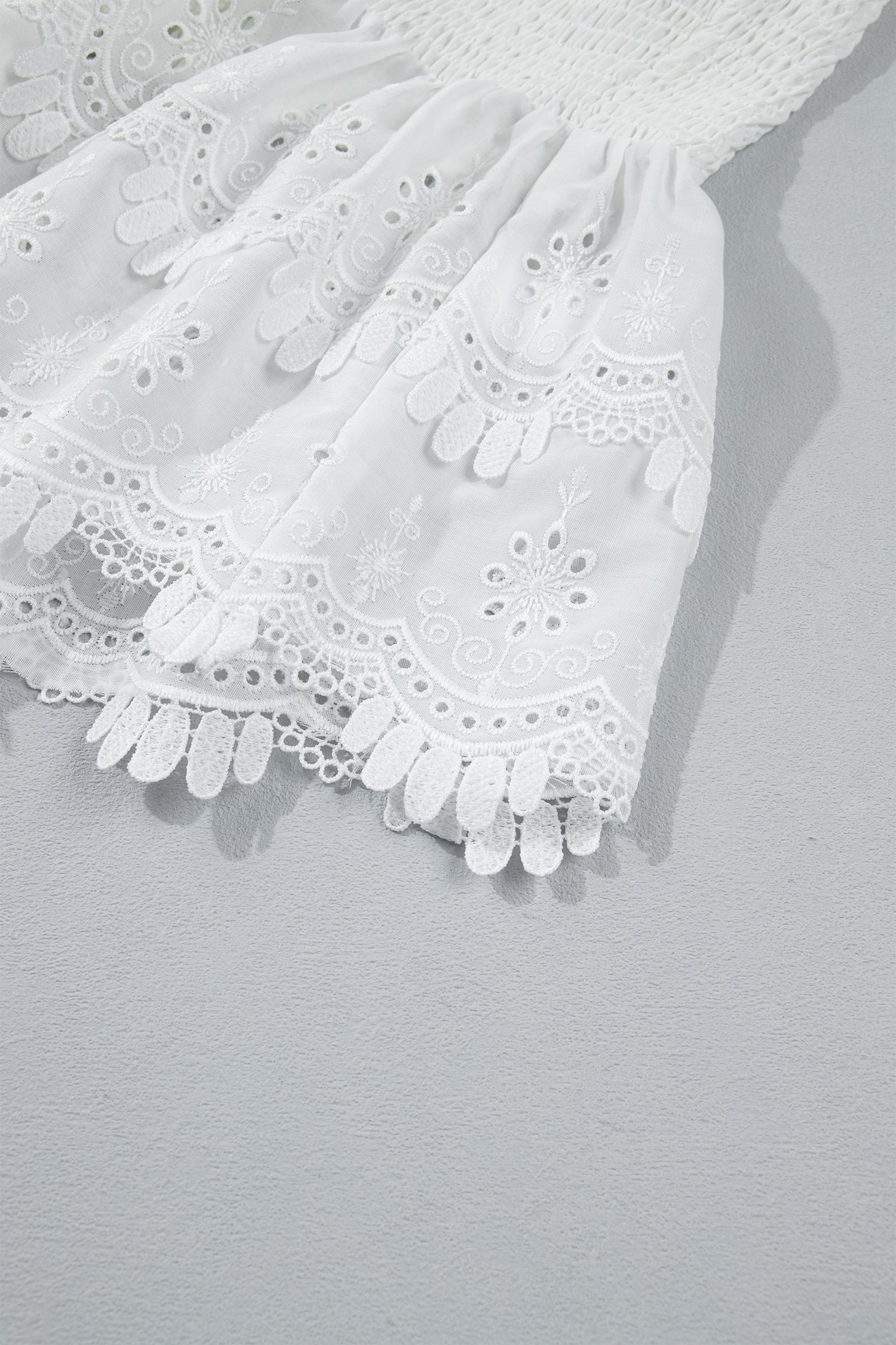 White Sleeveless Smocked Lace Peplum Top 🇺🇸