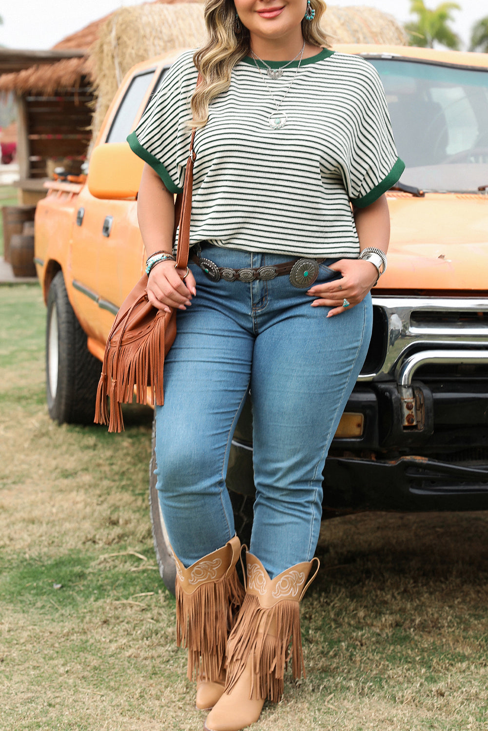 Green Stripe Trimmed Round Neck Plus Size Boxy Fit T-shirt 🇨🇳