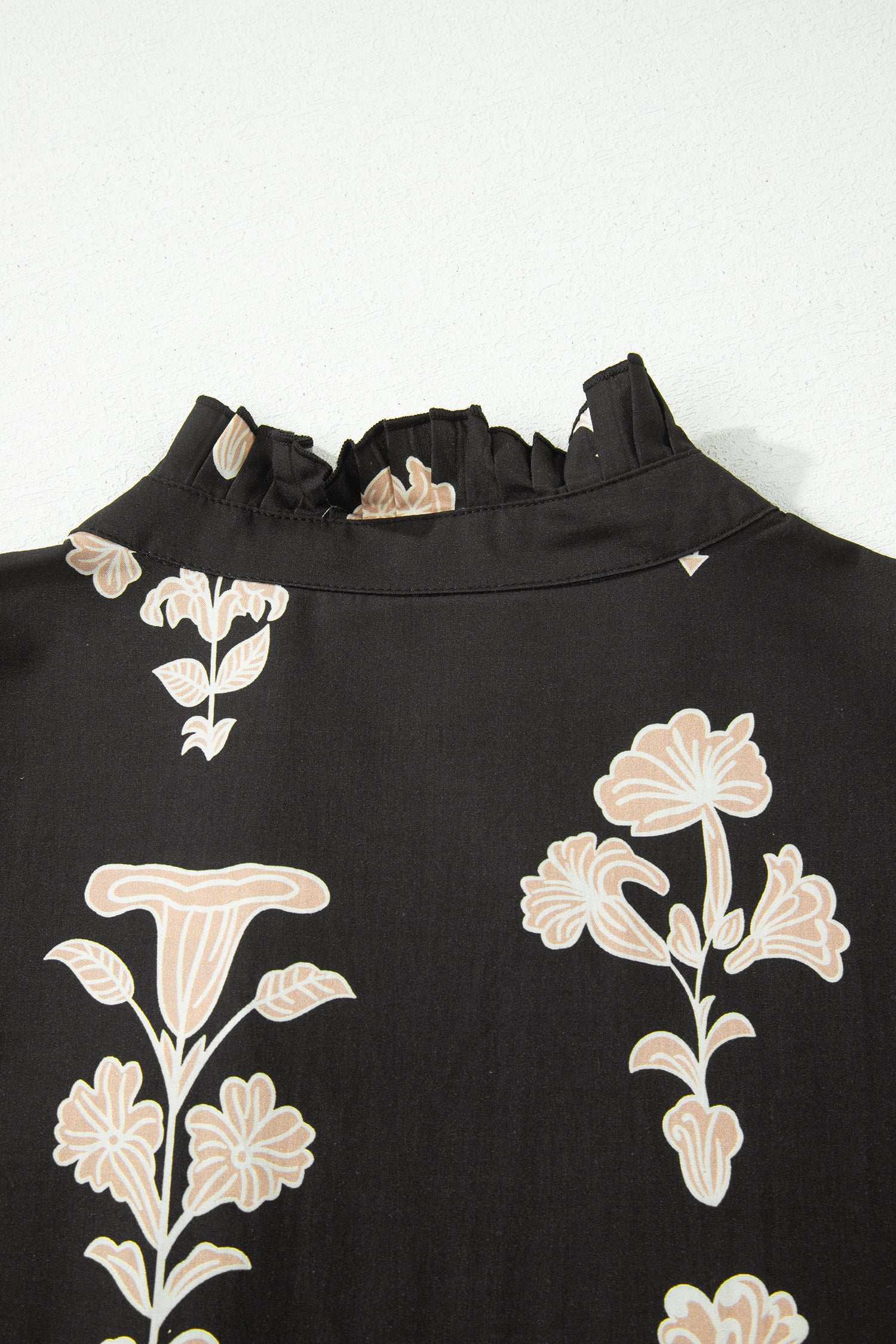 Black Frilled V Neck Puff Short Sleeve Floral Mini Dress 🇺🇸
