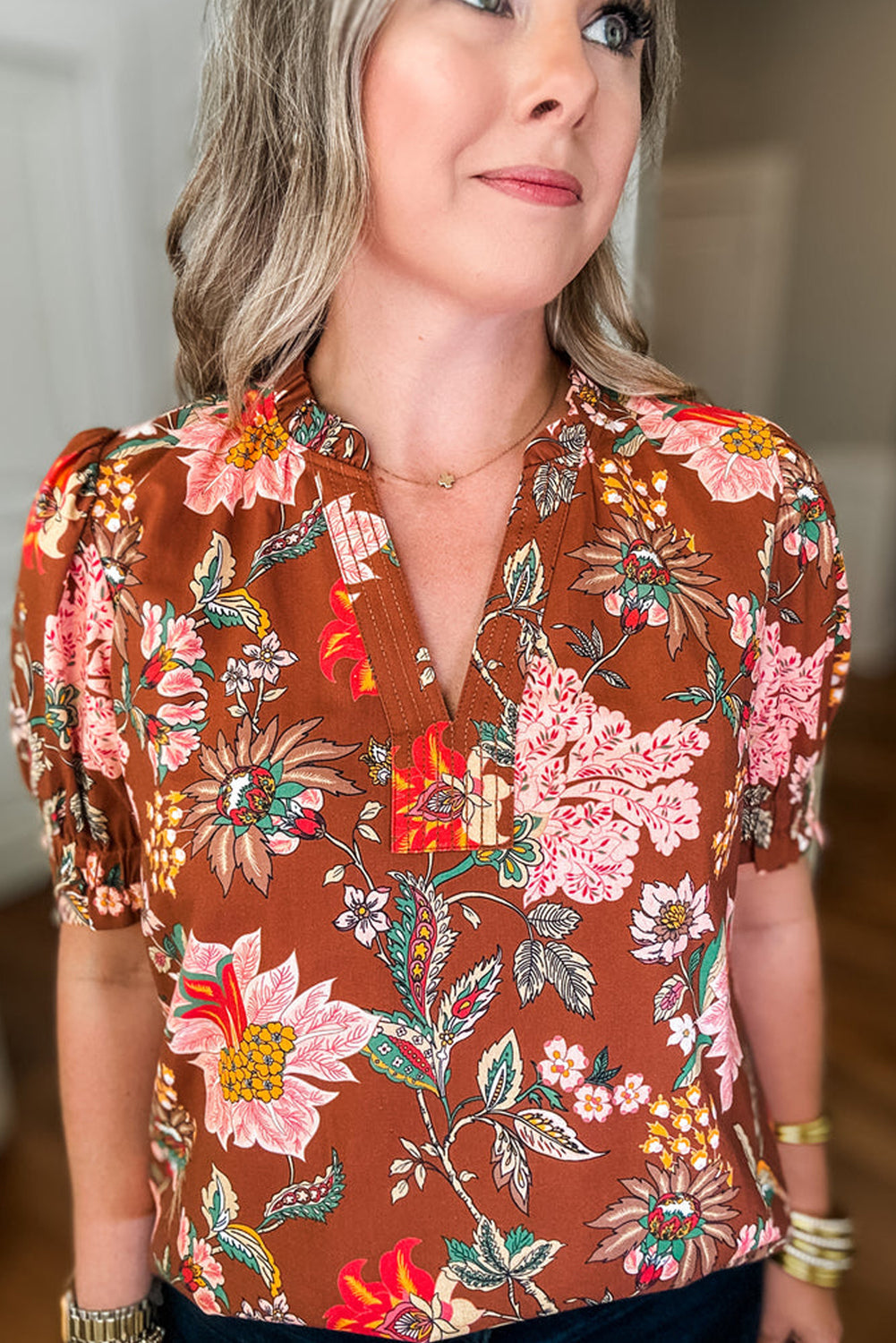 Brown Floral Stitched V Neck Frilled Trim Puff Short Sleeve Blouse 🇨🇳