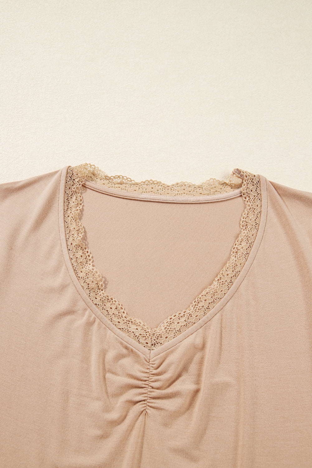 Smoke Gray Lace-trimmed Sweetheart Neckline Ruched Detail Long Sleeve T-shirt 🇺🇸