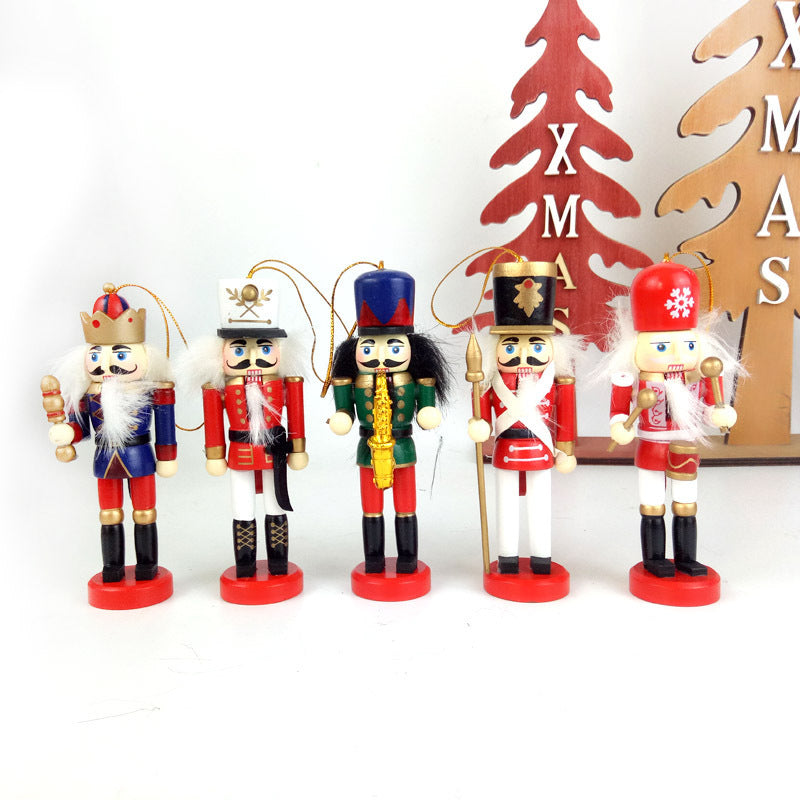 Five hand-painted Christmas tree pendants 🇨🇳