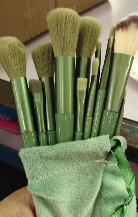 13Pcs Makeup Brush Set Make Up Concealer Brush Blush Powder Brush Eye Shadow Highlighter Foundation Brush Cosmetic Beauty Tools 🇨🇳