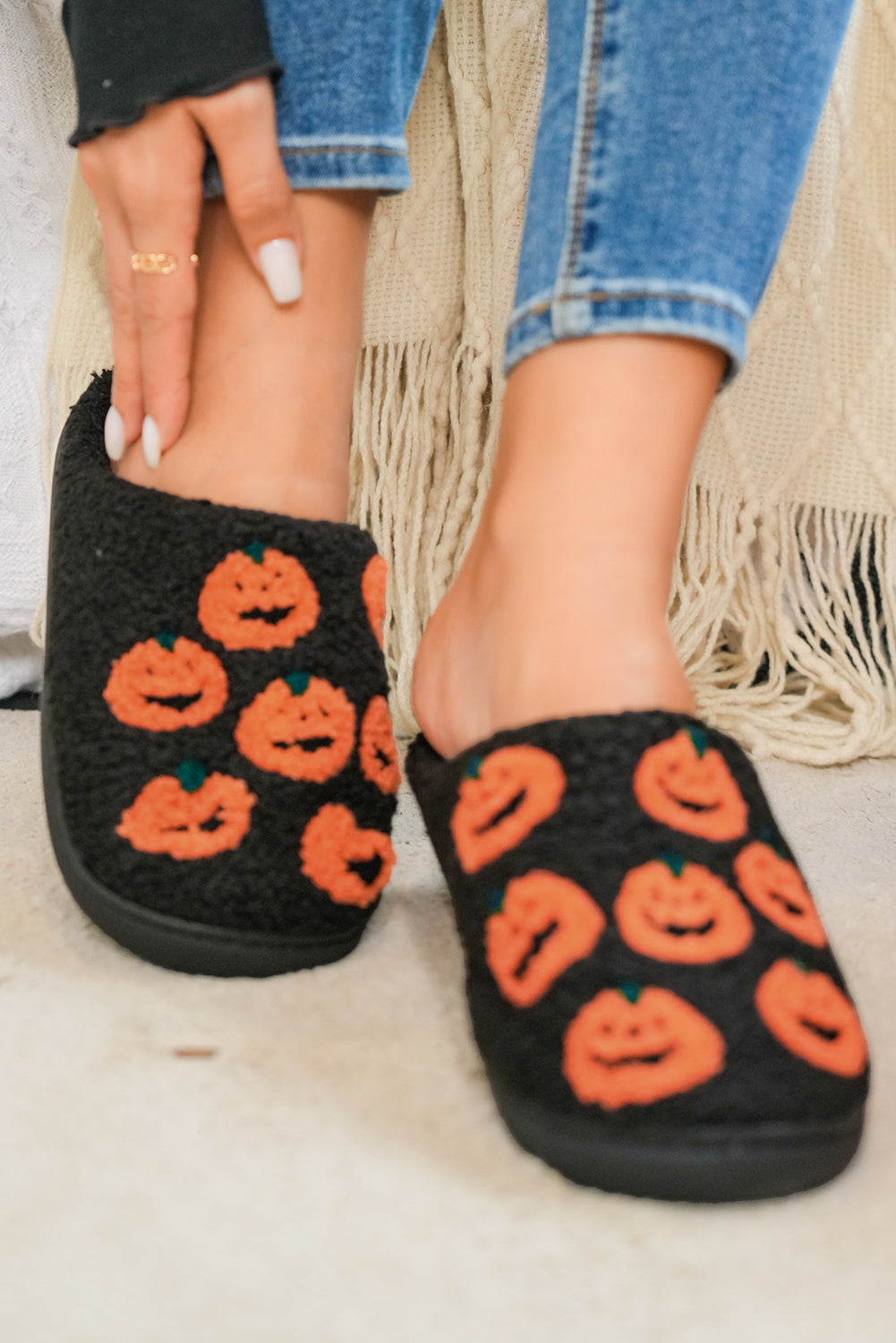Black Halloween Pumpkin Plush Home Slippers 🇺🇸