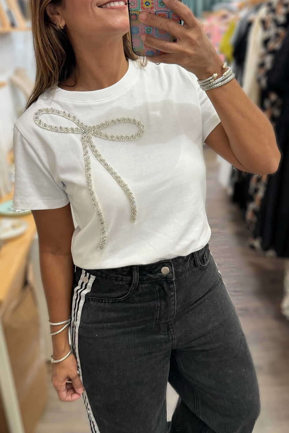 White Rhinestone Bow Embellished Round Neck Tee 🇨🇳