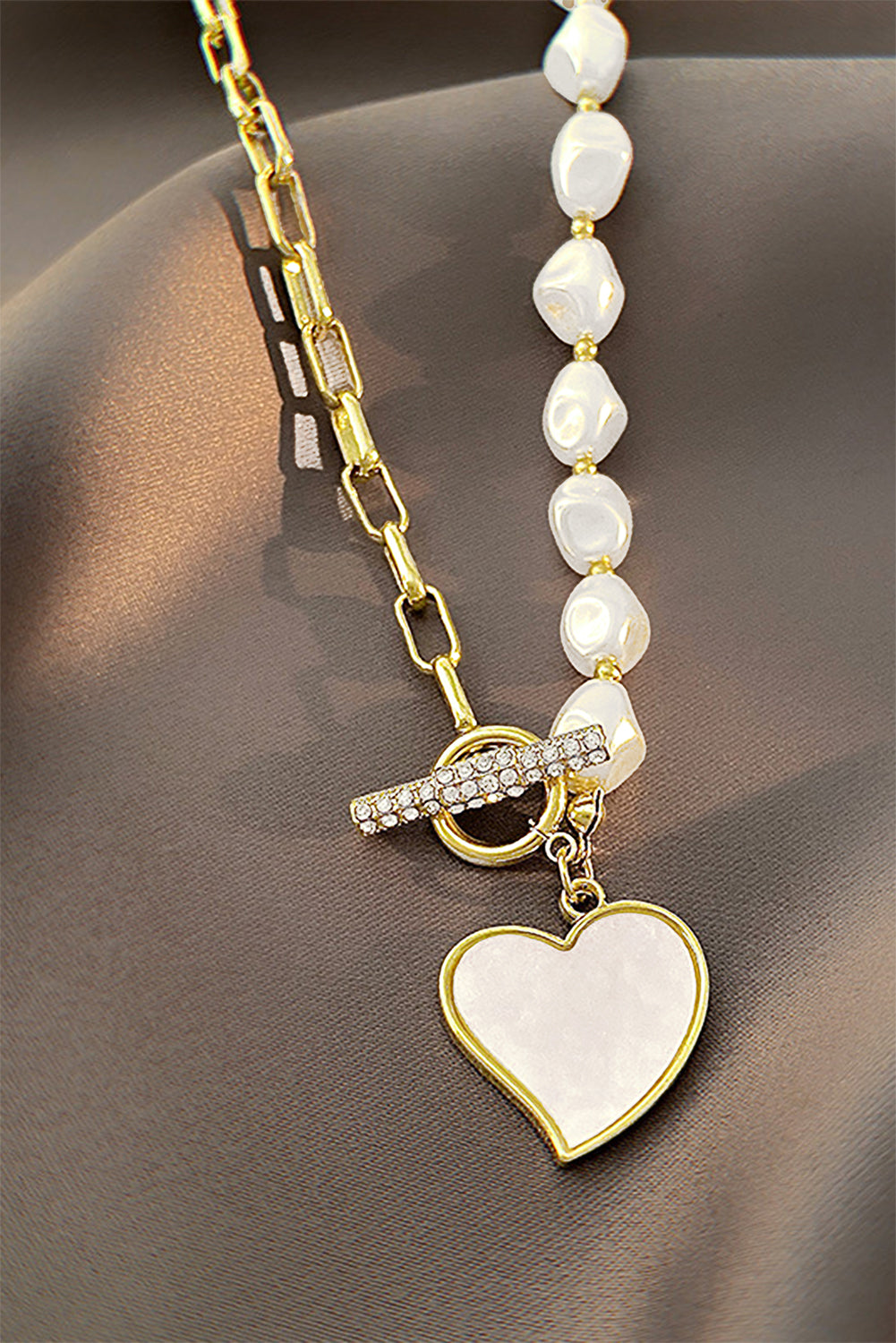 Gold Heart Shape Pendant Rhinestone Decor Pearl Chain Necklace 🇨🇳