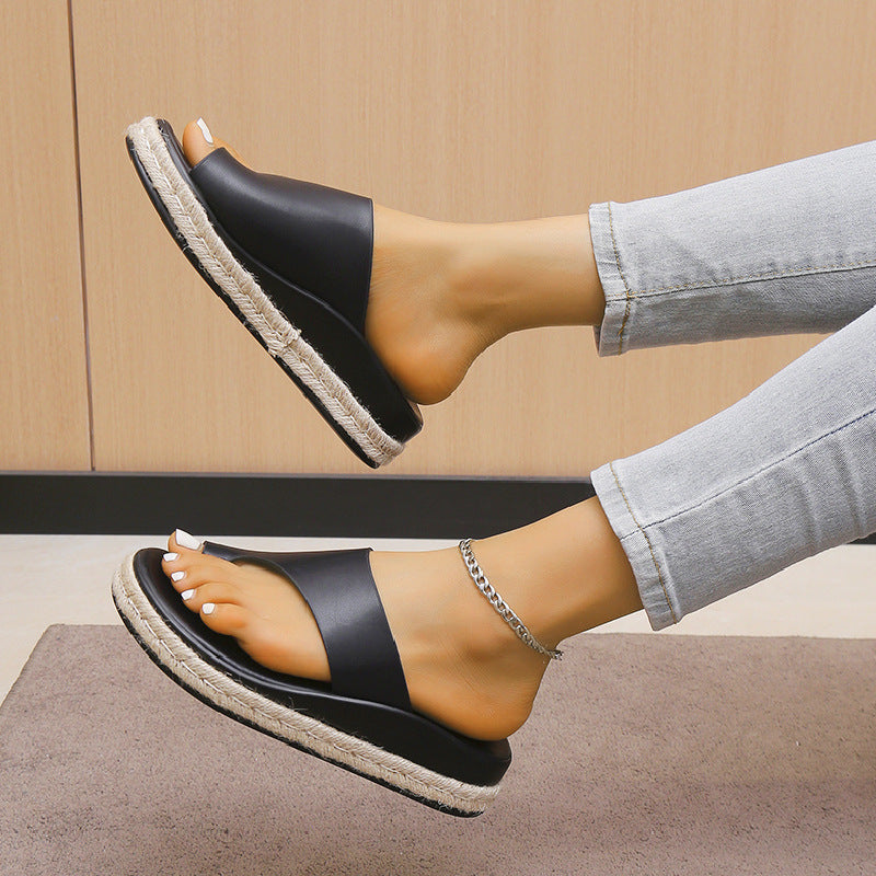 Thick Sole Leopard Print Toe Loop Woven Sandals 🇨🇳