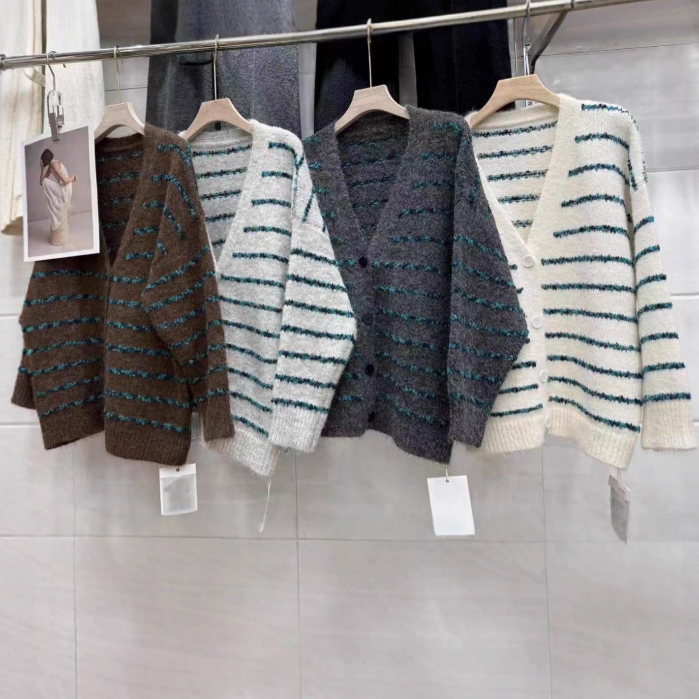 Block Stripe V-Neck Knitted Cardigan 🇨🇳