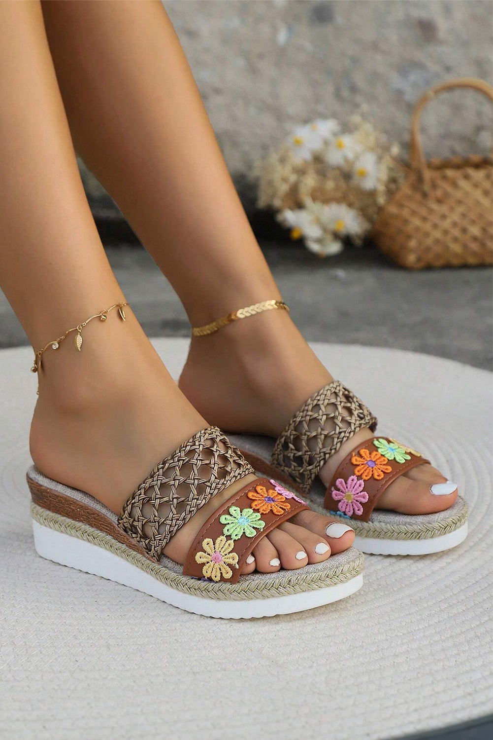 White Floral Print Braided Details Wedge Slippers 🇨🇳