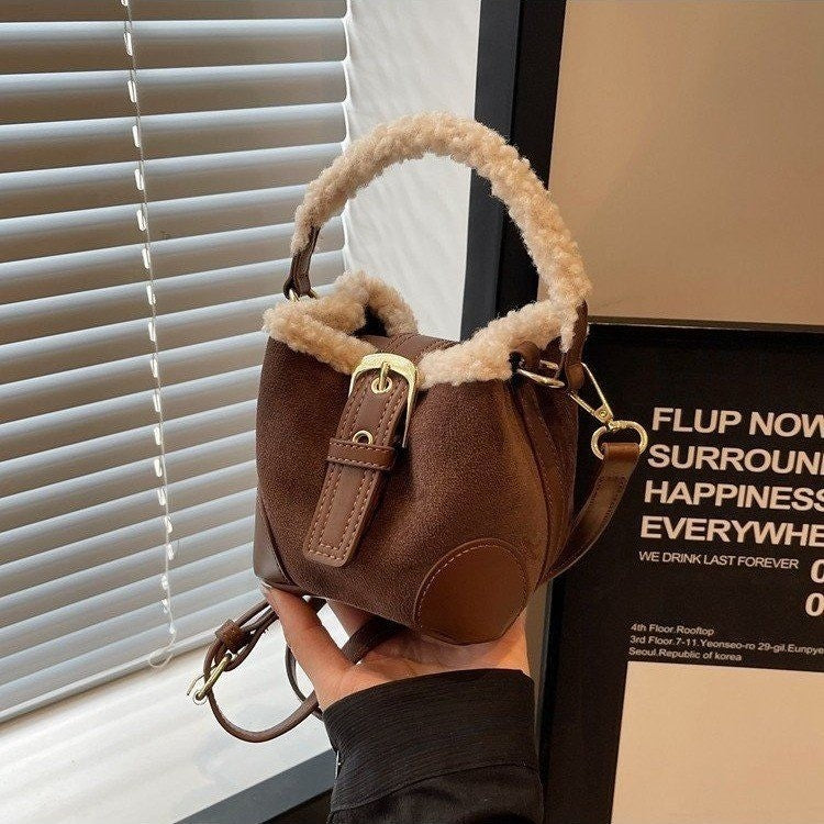 Crossbody Bags Women Shoulder Bag Casual Retro Plush Bag Versatile Plush Designer Bags Purse And Handbags Female Bags 🇨🇳