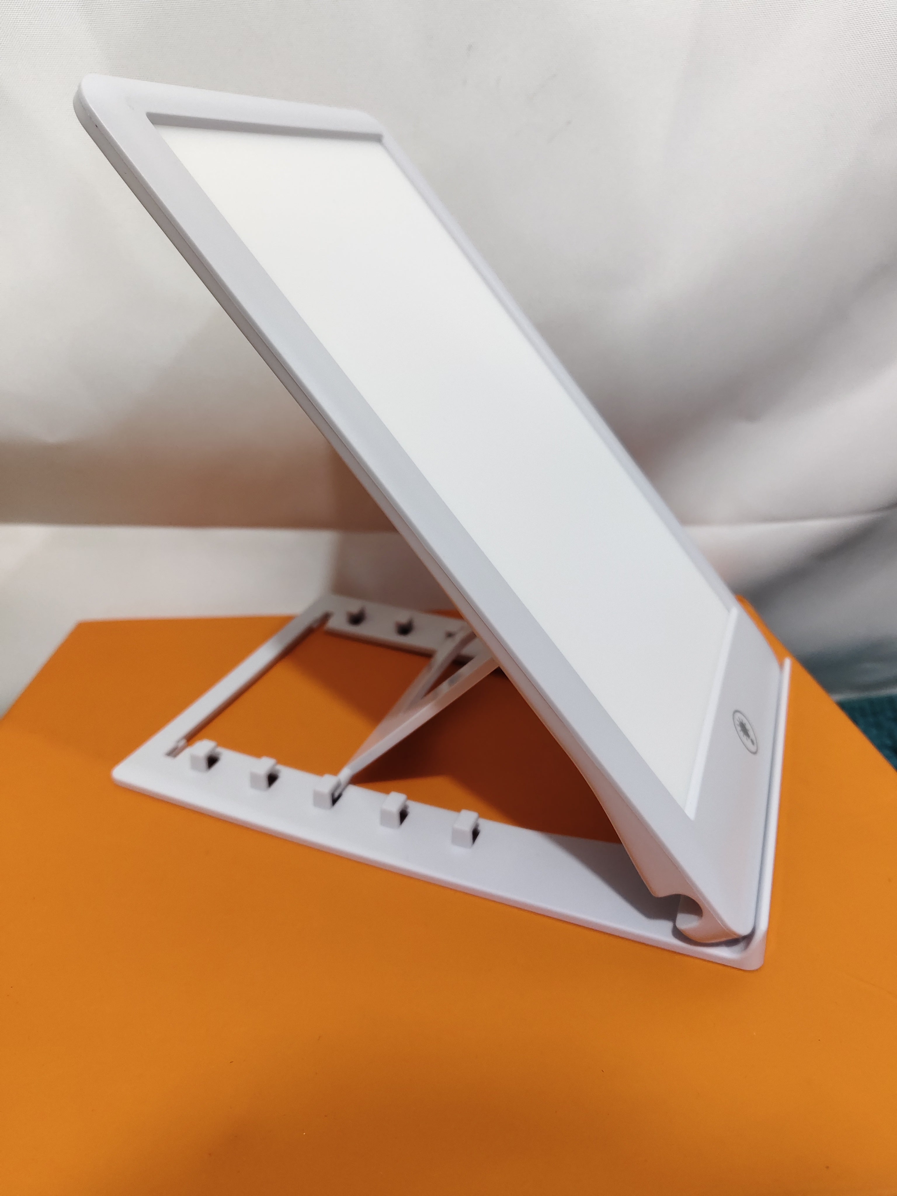 Solar light therapy lamp 🇨🇳