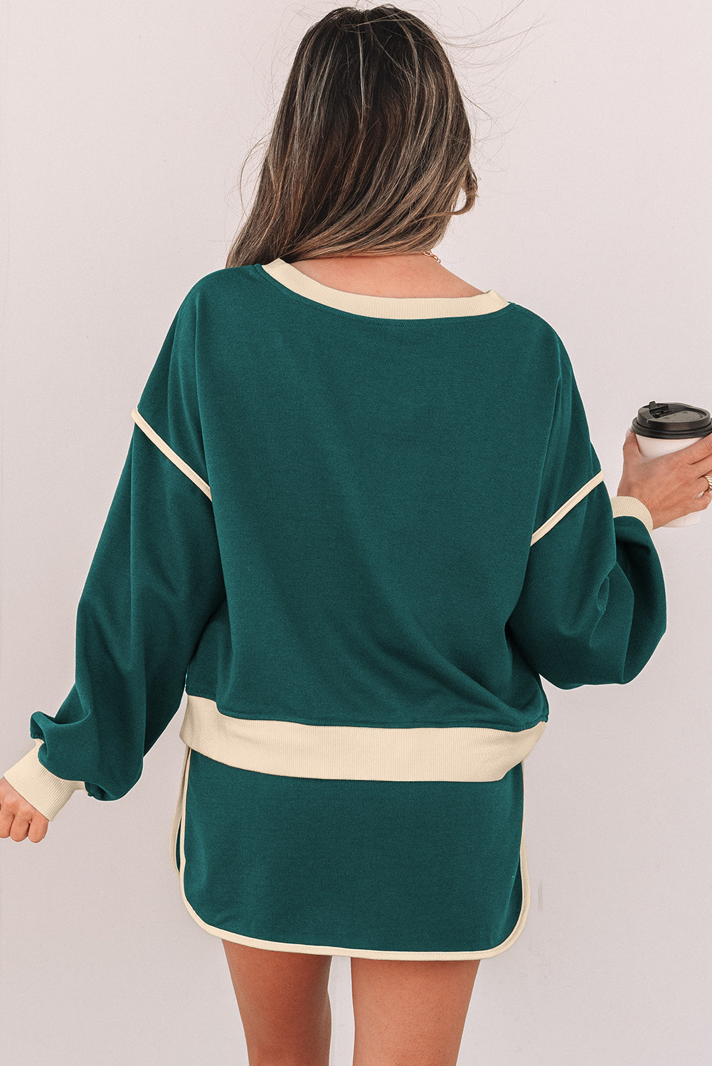 Evergreen Color Contrast Loose Pullover and Lace-up Waist Skort Set 🇨🇳